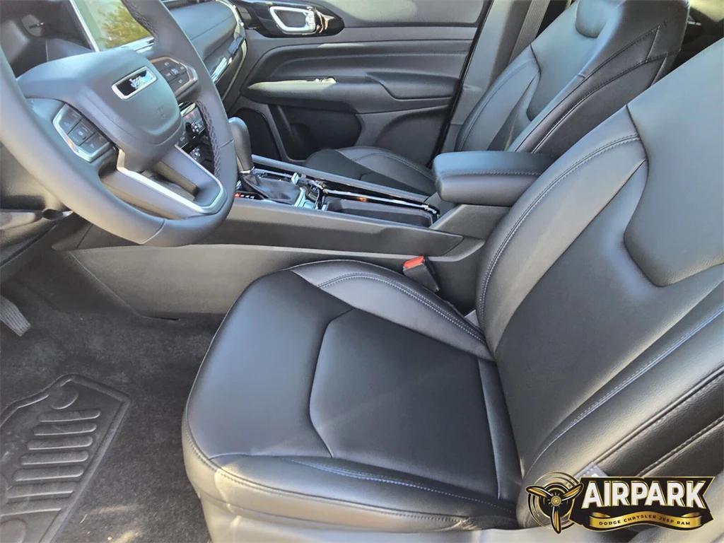new 2026 Jeep Compass car, priced at $36,870