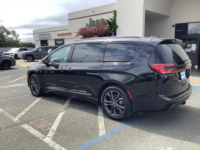 new 2024 Chrysler Pacifica car, priced at $47,090