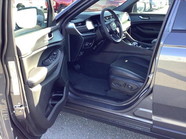 new 2025 Jeep Grand Cherokee L car, priced at $51,920
