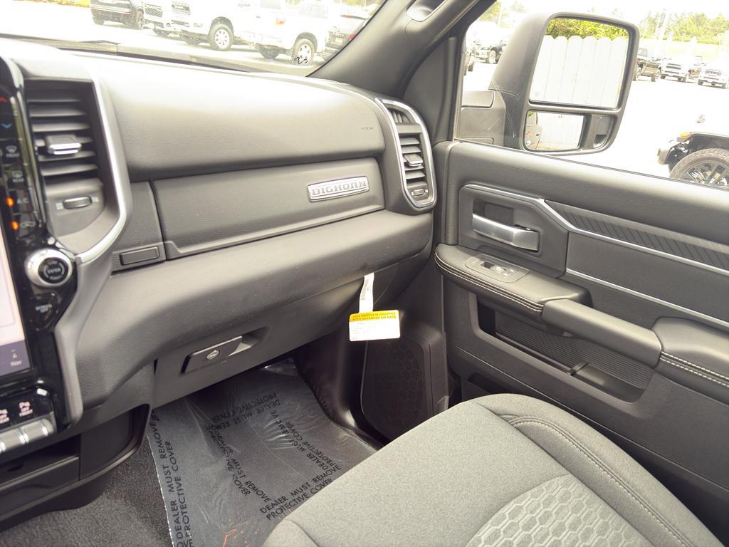 new 2025 Ram 2500 car, priced at $76,770