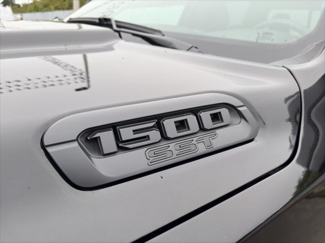 new 2025 Ram 1500 car, priced at $59,530