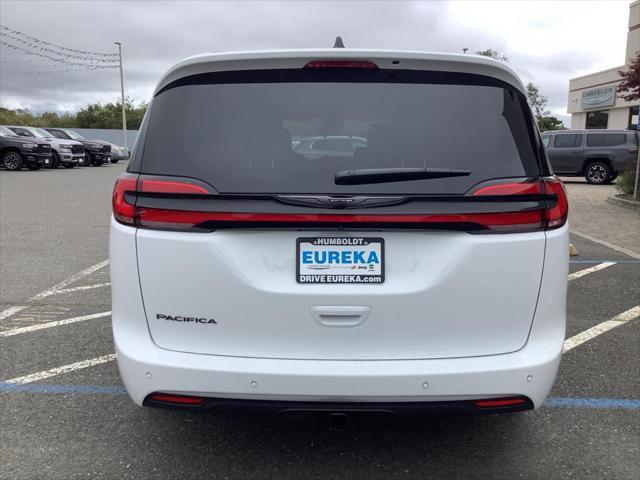 new 2024 Chrysler Pacifica car, priced at $47,090