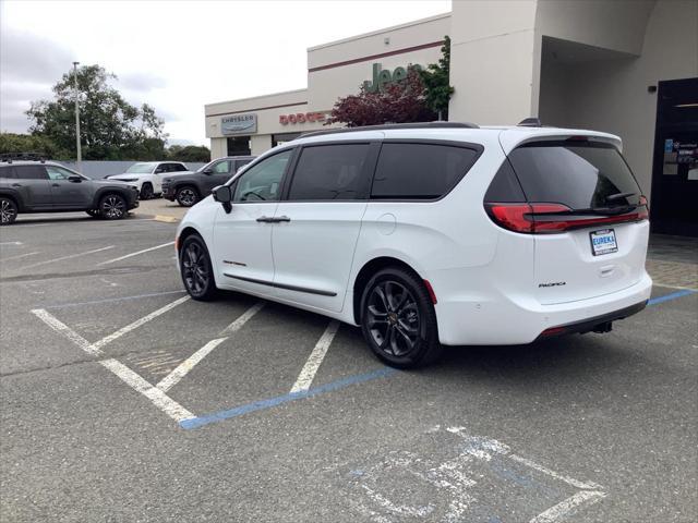 new 2024 Chrysler Pacifica car, priced at $47,090