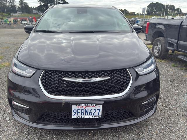 used 2023 Chrysler Pacifica car, priced at $27,000