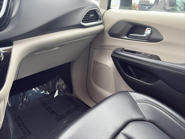 used 2023 Chrysler Pacifica car, priced at $27,000