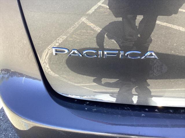 used 2022 Chrysler Pacifica car, priced at $25,000