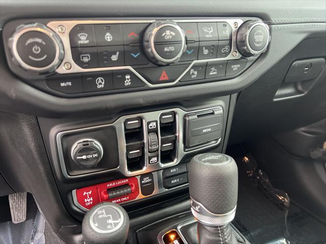 new 2025 Jeep Gladiator car, priced at $62,475