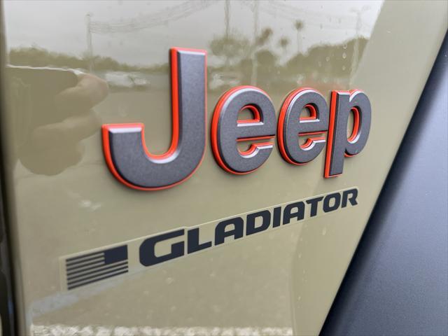 new 2025 Jeep Gladiator car, priced at $62,475