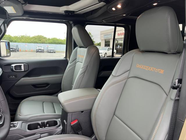 new 2025 Jeep Gladiator car, priced at $62,475
