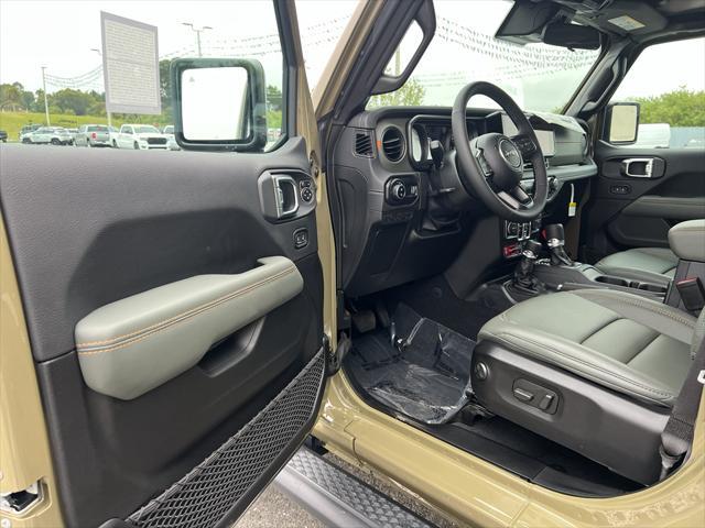 new 2025 Jeep Gladiator car, priced at $62,475