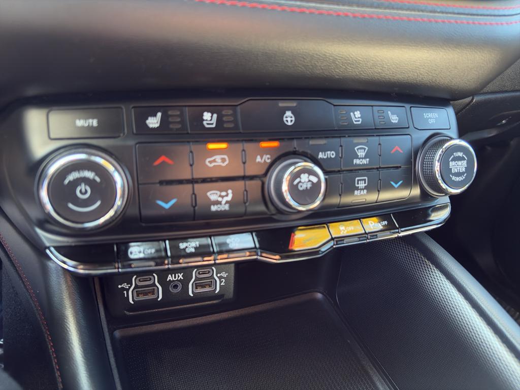 used 2024 Dodge Durango car, priced at $38,000
