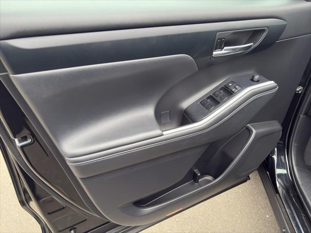 used 2022 Toyota Highlander car, priced at $38,000