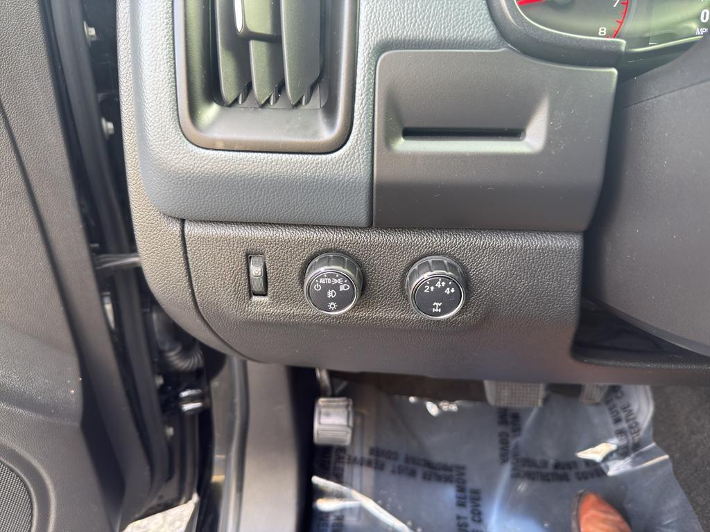 used 2015 Chevrolet Colorado car, priced at $24,000