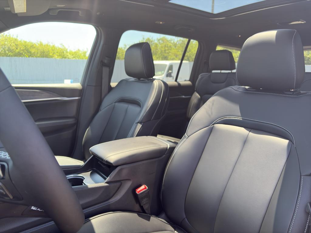 new 2025 Jeep Grand Cherokee L car, priced at $58,155
