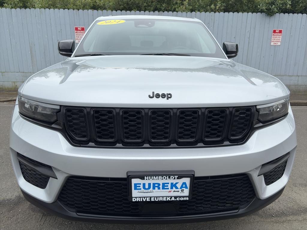 used 2024 Jeep Grand Cherokee car, priced at $33,750