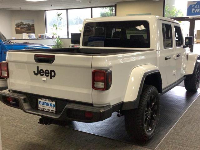 new 2025 Jeep Gladiator car