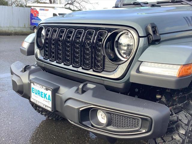 new 2025 Jeep Gladiator car, priced at $53,075