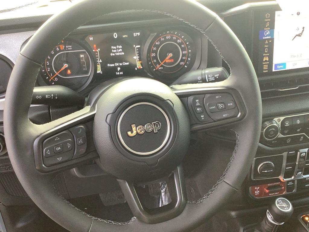 new 2025 Jeep Gladiator car, priced at $51,284