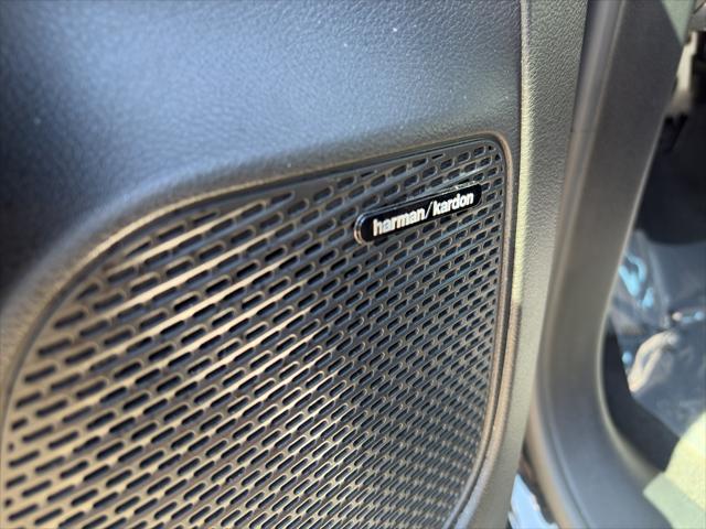 used 2020 Chrysler Pacifica Hybrid car, priced at $33,500