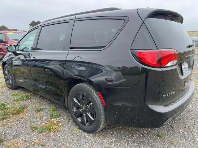 used 2020 Chrysler Pacifica Hybrid car, priced at $33,500