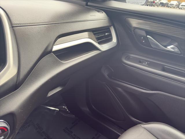 used 2024 GMC Terrain car, priced at $28,000