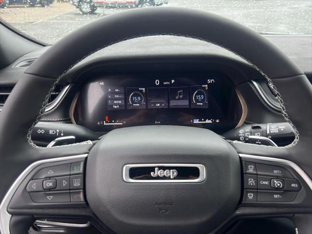 new 2025 Jeep Grand Cherokee car, priced at $46,930
