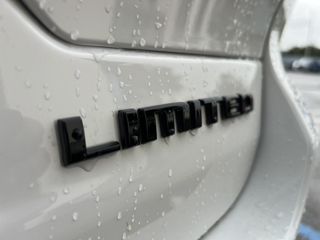 new 2025 Jeep Grand Cherokee car, priced at $56,485