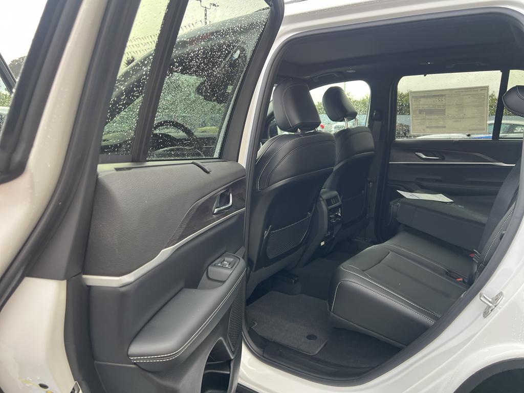 new 2025 Jeep Grand Cherokee car, priced at $56,485