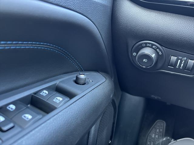 new 2025 Jeep Compass car, priced at $32,355
