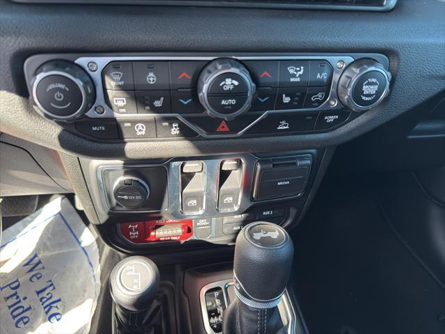 new 2025 Jeep Wrangler car, priced at $52,870