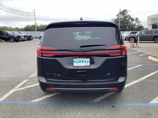 new 2024 Chrysler Pacifica Hybrid car, priced at $50,992