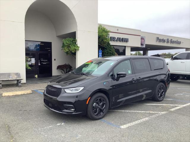 new 2024 Chrysler Pacifica Hybrid car, priced at $50,992