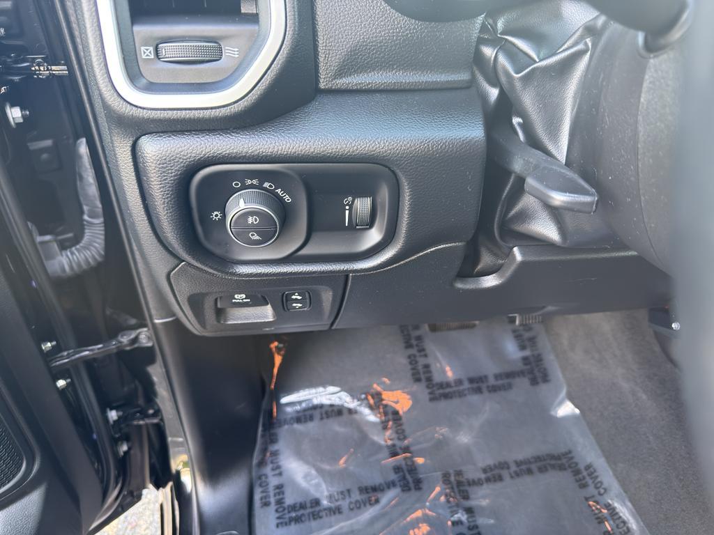 used 2022 Ram 1500 car, priced at $40,000