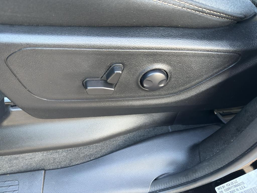 used 2022 Ram 1500 car, priced at $40,000