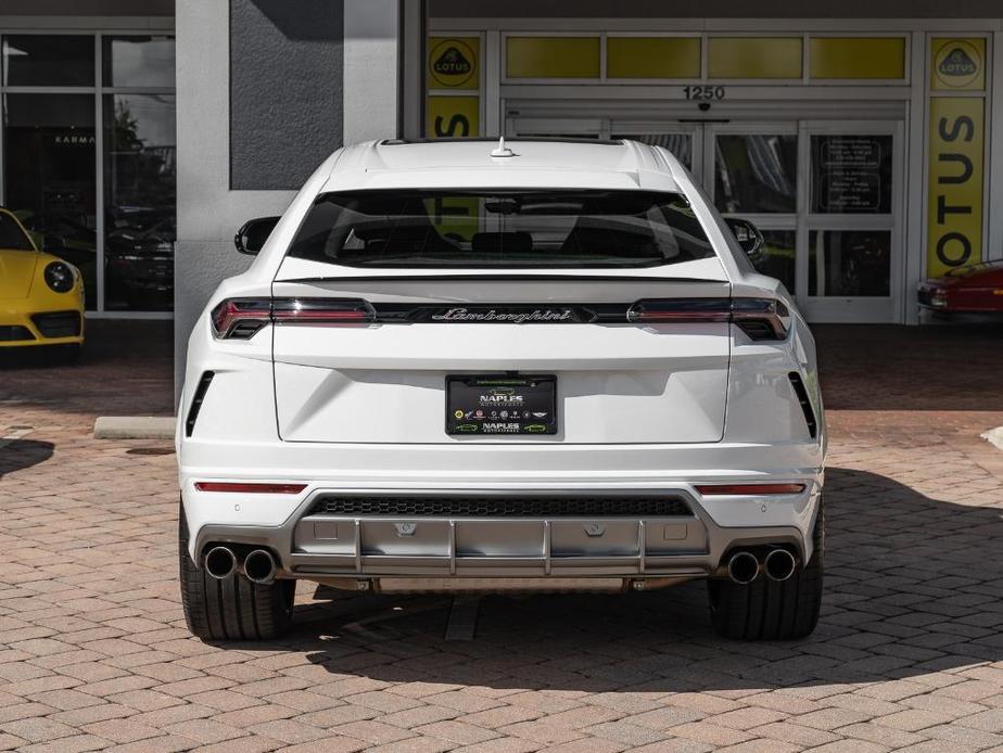 used 2022 Lamborghini Urus car, priced at $274,995