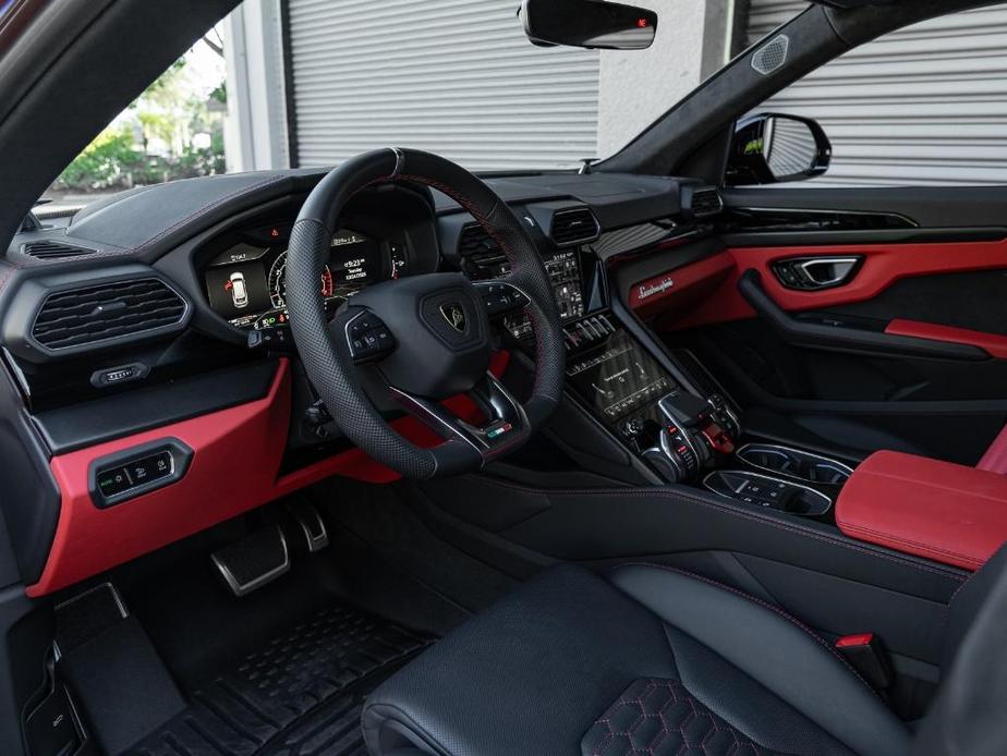 used 2022 Lamborghini Urus car, priced at $272,995