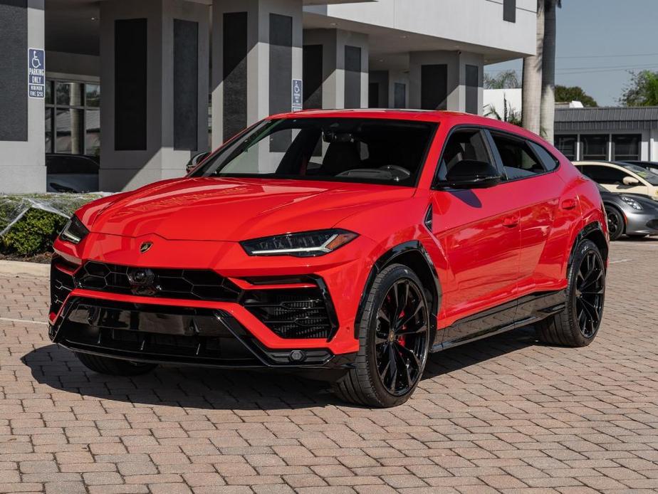 used 2022 Lamborghini Urus car, priced at $272,995