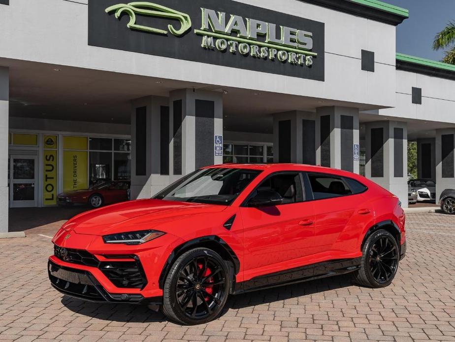 used 2022 Lamborghini Urus car, priced at $272,995