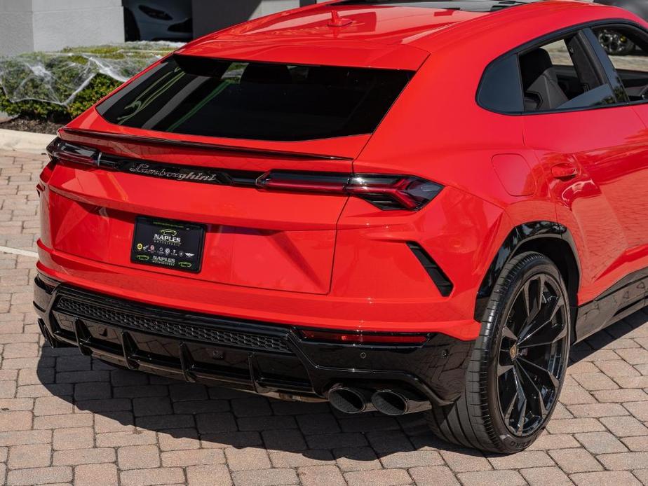 used 2022 Lamborghini Urus car, priced at $272,995