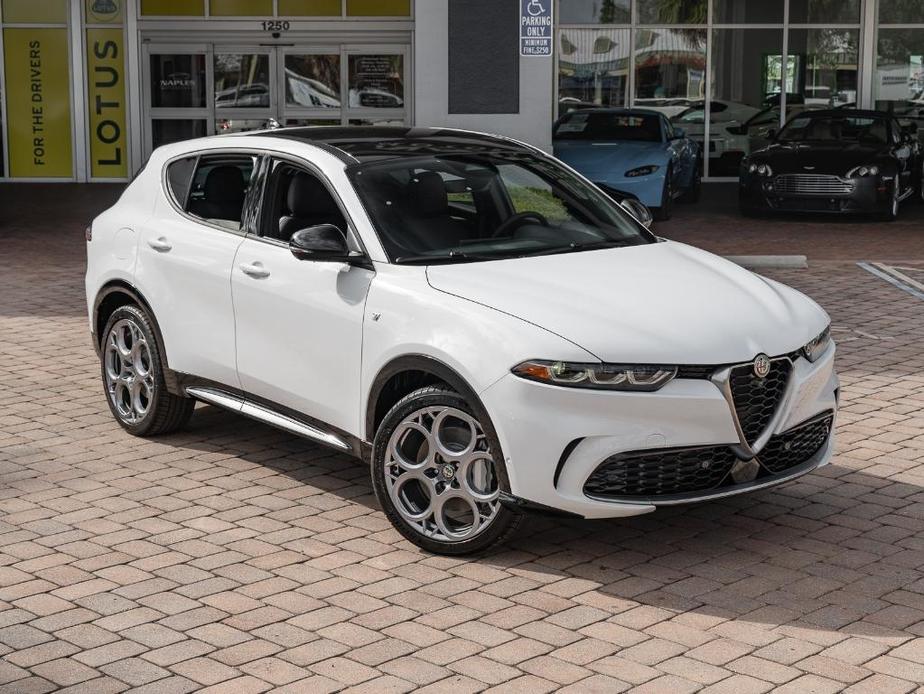 new 2024 Alfa Romeo Tonale car, priced at $54,985