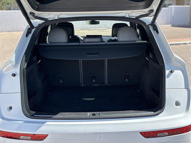 used 2022 Audi SQ5 car, priced at $31,809