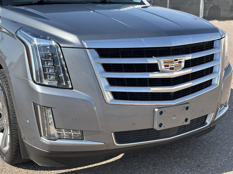 used 2020 Cadillac Escalade car, priced at $37,988