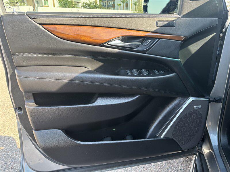 used 2020 Cadillac Escalade car, priced at $37,988