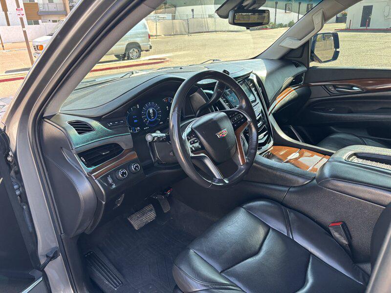 used 2020 Cadillac Escalade car, priced at $37,988