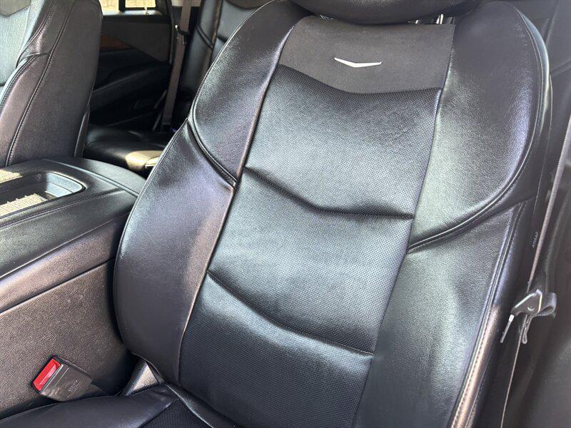 used 2020 Cadillac Escalade car, priced at $37,988