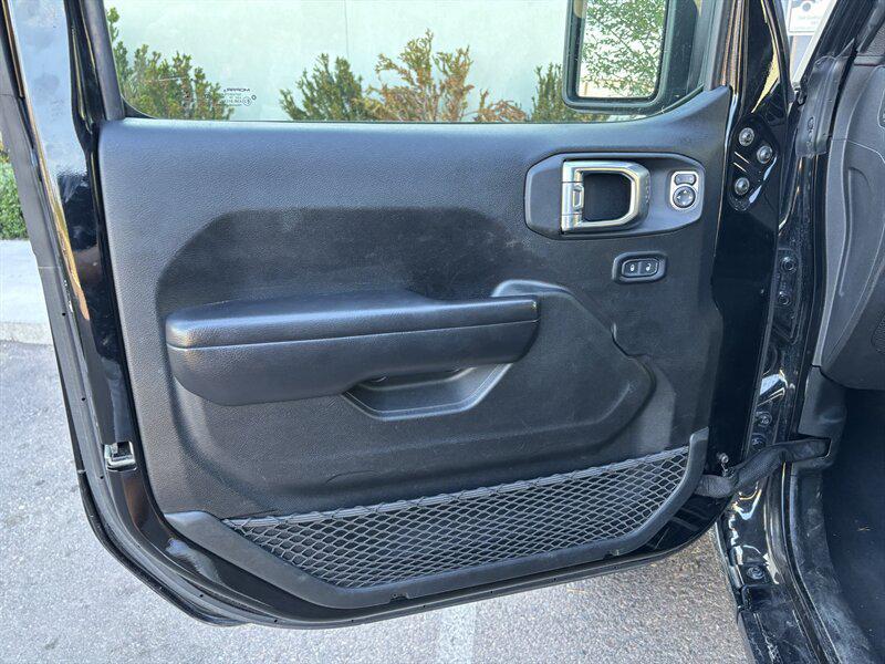 used 2021 Jeep Wrangler Unlimited car, priced at $26,888