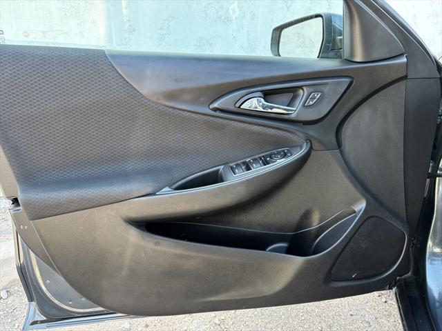 used 2020 Chevrolet Malibu car, priced at $13,998