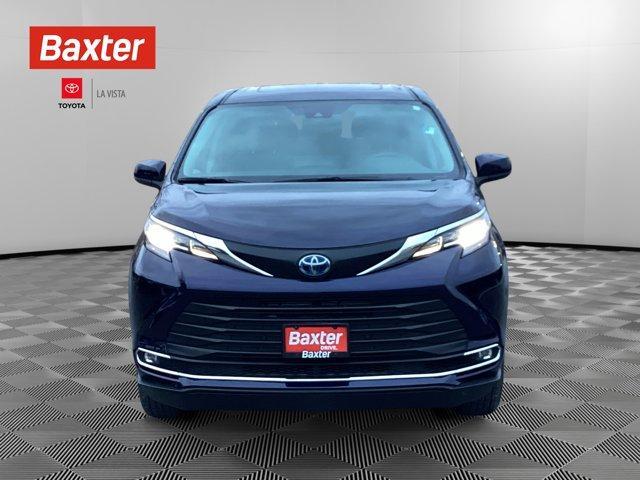 used 2023 Toyota Sienna car, priced at $69,750