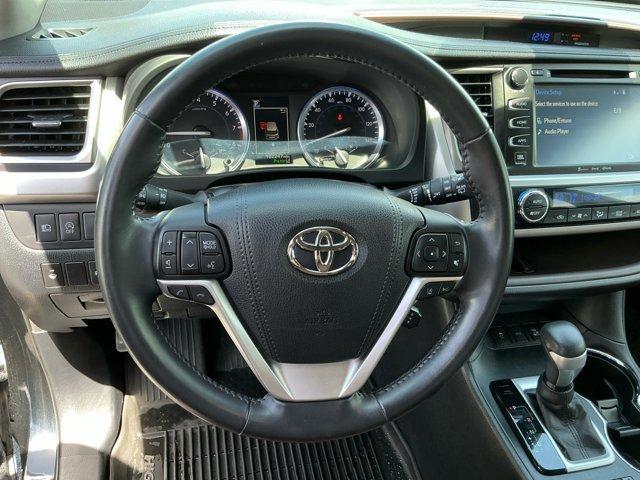 used 2017 Toyota Highlander car, priced at $25,899