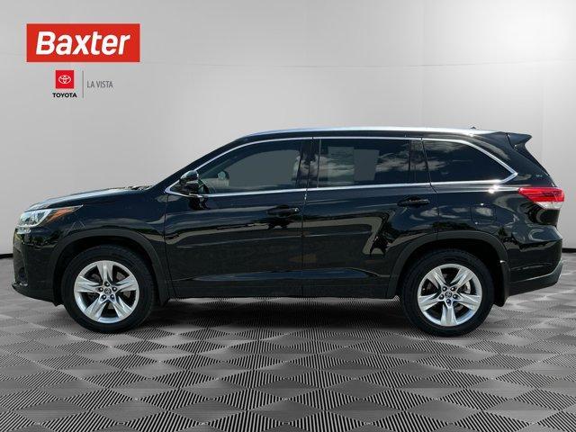 used 2017 Toyota Highlander car, priced at $25,899
